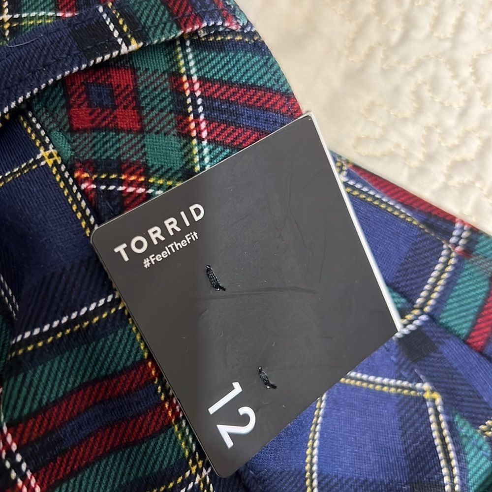 Torrid tartan plaid skinny pants - Picture 4 of 9